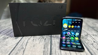 Motorola Razr 2022  - The Samsung Galaxy Z Flip 4 Killer?