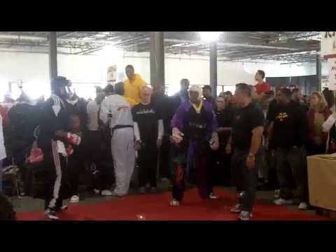 James Marshall v Bobby Wallace Men's Fighting