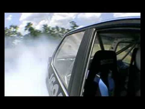 TWINS BMW E30 V8 DRIFT!