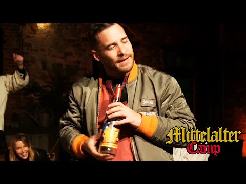 Iggy ist fertig mit die Flasche! 😂 | Mittelaltercamp