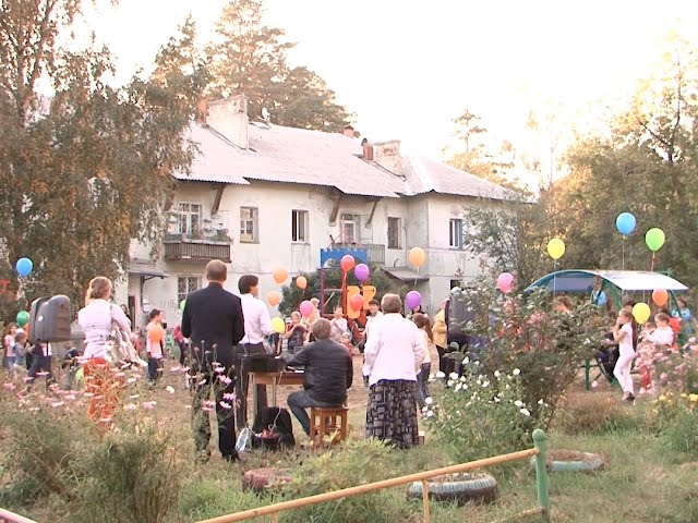 В Ангарске благоустраивают дворы