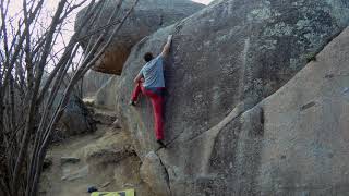 Video thumbnail de Problem 10 (Carrière), 5c. Targasonne