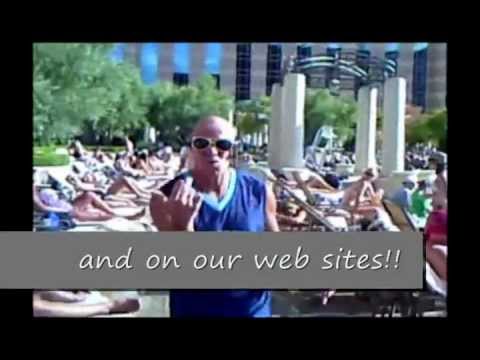 The adventures of the Wonder Twins at Tao Beach