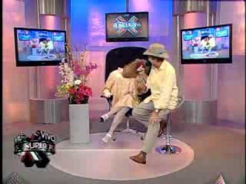 SuperXclusivo 8/4/09 - Johana Rosaly pidiendo baratillos