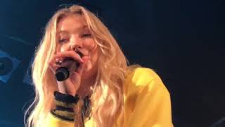 Atic - Astrid S - Paris