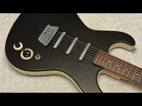 2001 Danelectro Hodad Baritone Black Gold Pearl Sparkle Triple Lipstick Pickup MIK Korea 29.5" Scale Offset image 22