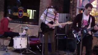 Cloud Nothings - Turning On