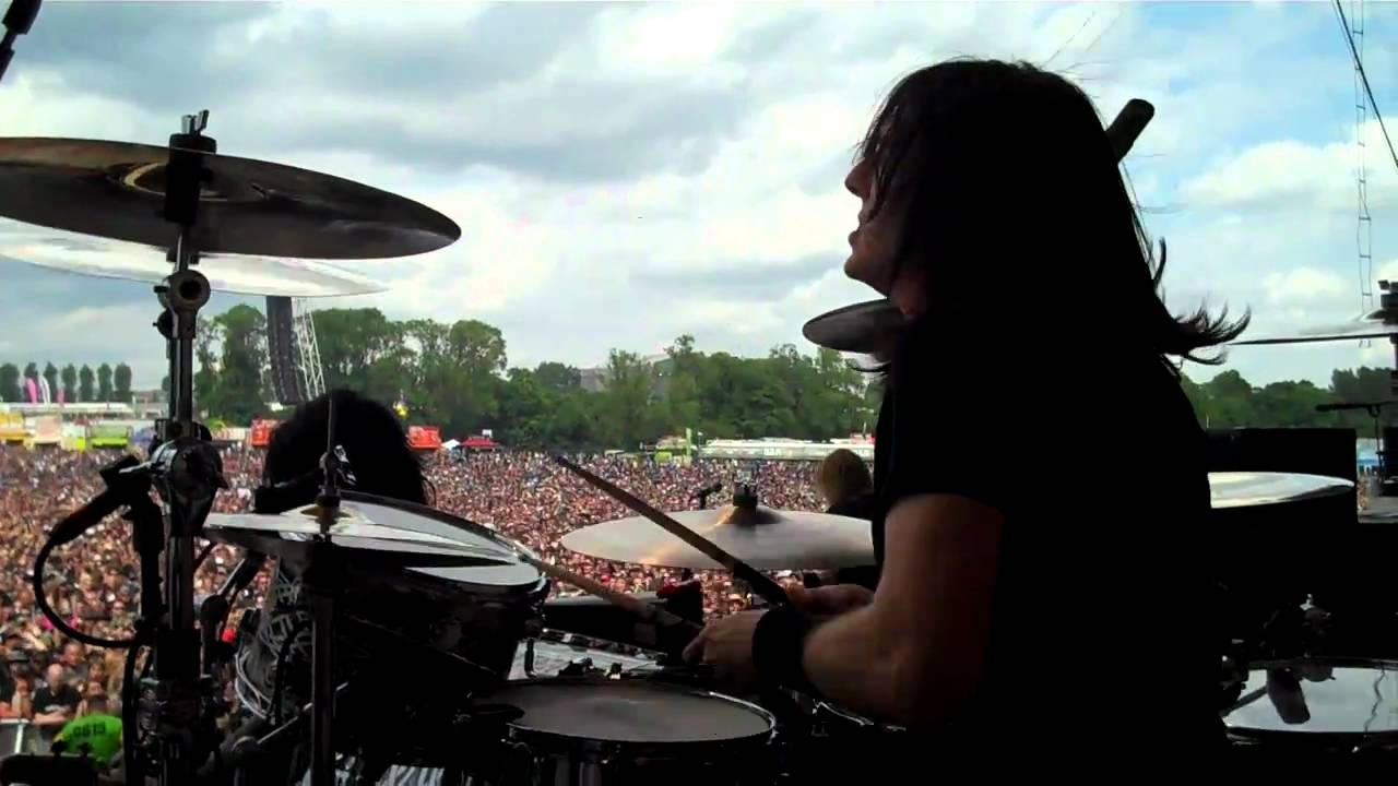 Brent Fitz with Slash at Download Festival UK, 2010 - YouTube