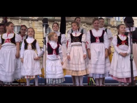 Folklorní soubor KAMÝČEK a KAMÝČAN - Velikon. trhy Praha 2017 č.2