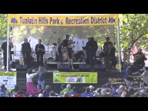 Pepe and The Bottle Blondes @ Raleigh Park 8/11/11(1/5)