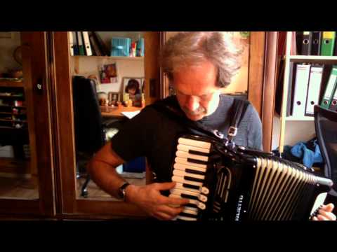 Piano-Akkordeon GIULIETTI 48 Bässe Holzkerntastatur tipo-a-mano