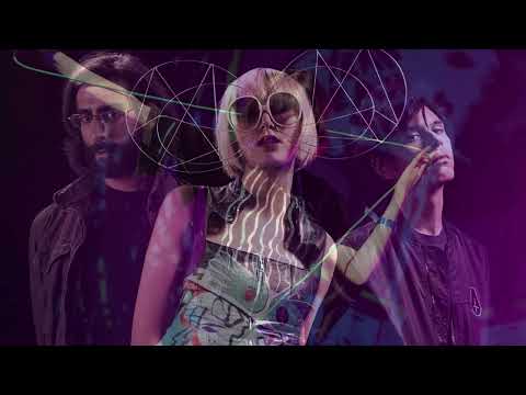 Yeah Yeah Yeahs & DJ A Trak ft G-REM - Heads Will Roll (Remix!)