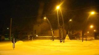 preview picture of video 'Lucrezia, nevicata sulla rotatoria'