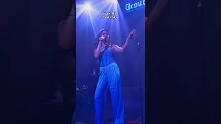 Had to sing my song “Yeah, No” if you relate, this is the song for you!! #singer #newmusic #breakup