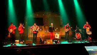 Aldebert - 2013 - Lens - 12 Y'a rien qui va