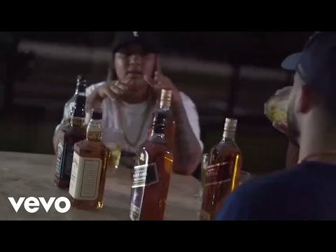 Yuri Primo - Aquele Abraço (Official Music Video) ft. Mc Clara Lima