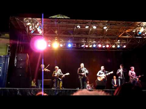 The Whistlin' Donkeys Christmas Omagh 2014