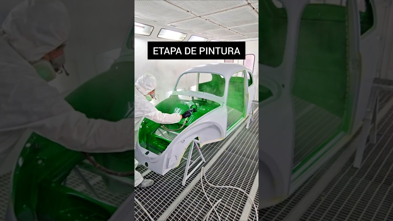 Fusca 1973, que está recebendo novamente sua cor original de fábrica: o Verde Místico. 🛠🇧🇷