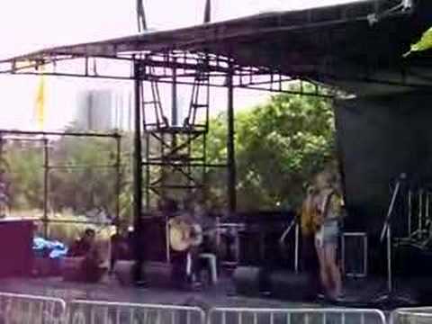 Erin Marshall live - Supergirl