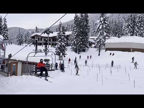 Stevens Pass January 2021 01/06/2021   Lots of snow & great weather.