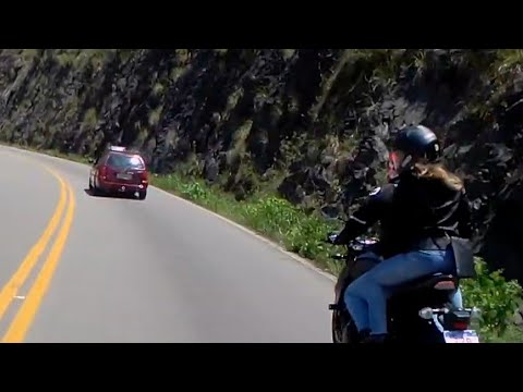 Z 900 vs GSX 750 descida de serra nois ganha só nas ultrapassagem 🤭🤭🤭