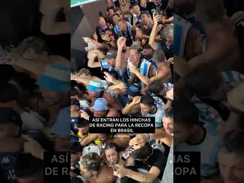 "Los hinchas de Racing entraban al estadio Nilton Santos sin saber que seríamos campeones" Barra: La Guardia Imperial &bull; Club: Racing Club