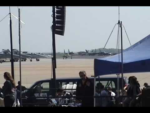 Langley AFB Airshow 2009 - C-17 Demo