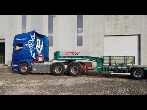 BadEa la ,,butoane,,  😉😁😎! Garare în  ,,tunel,,  cu spatele 🤪😉😁🏆