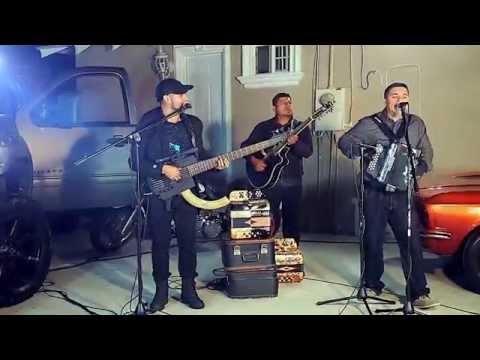 El Primo (Video Musical) - El Pollo Y El Chilo