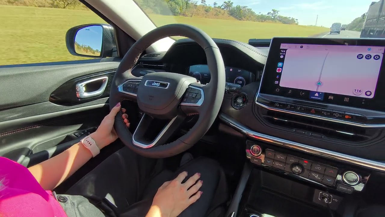 Jeep Commander 2025, consumo e direção semi autônoma em funcionamento