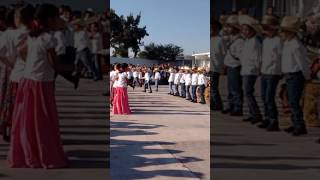 Allá en el rancho grande