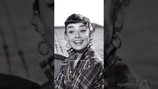 Download lagu Audrey Hepburn's Timeless Elegance in Sabrina (1954) | Hollywood's Golden Era Rewind#history mp3