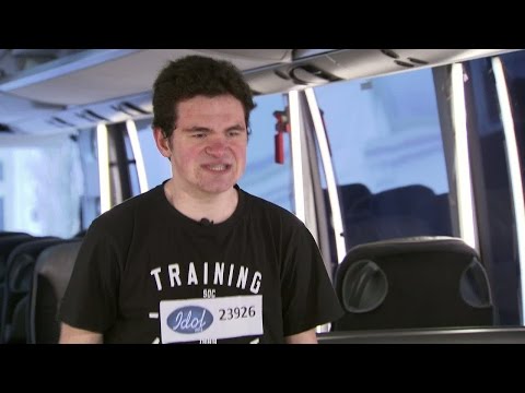 Alexander sjunger en egen låt om att vara singel - Idol Sverige (TV4)