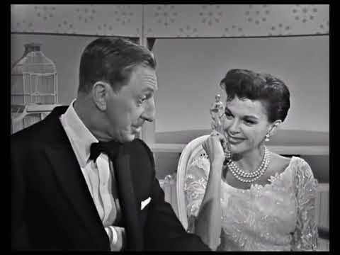 Judy Garland and Ray Bolger sing ‘If I Only Had A Brain’ - 24 years after Oz