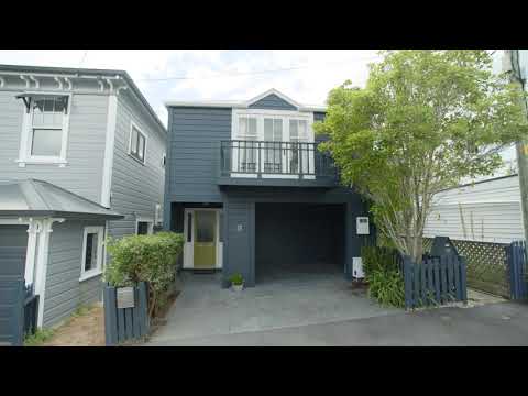 37 Queen Street, Mount Victoria - Wellington (Emma Young & Craig Lowe)