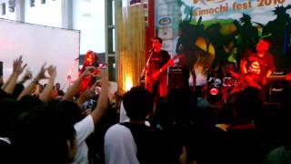 Download lagu METALLIC ASS - METAL ITU CINTA (LIVE @ KIMOCHI FEST 2010) mp3