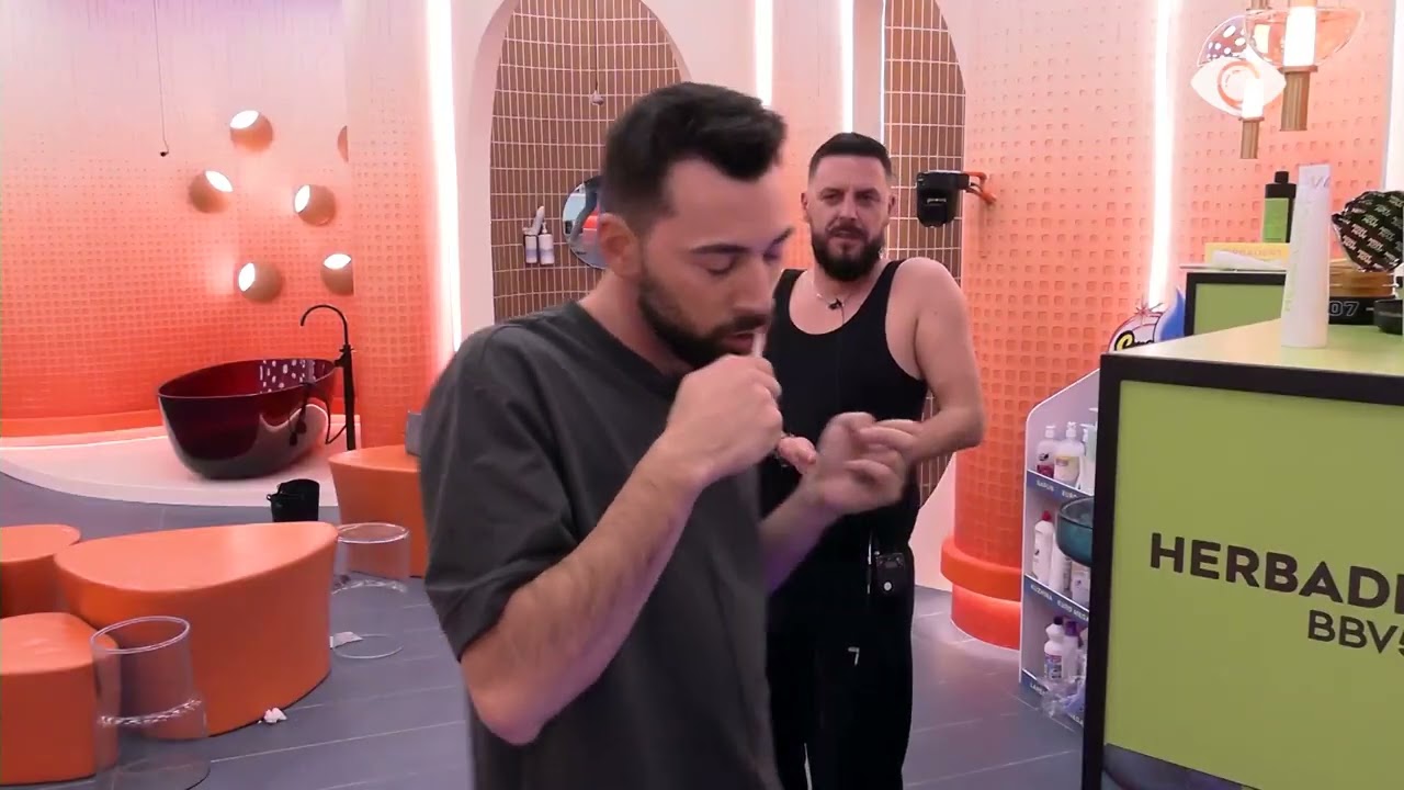 “E shikojmë nesër te loja e liderit”/ Vijon diskutimi mes Angelos dhe Mirit