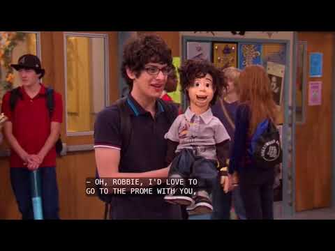 Robbie Shapiro getting hurt for almost 1 minute straight