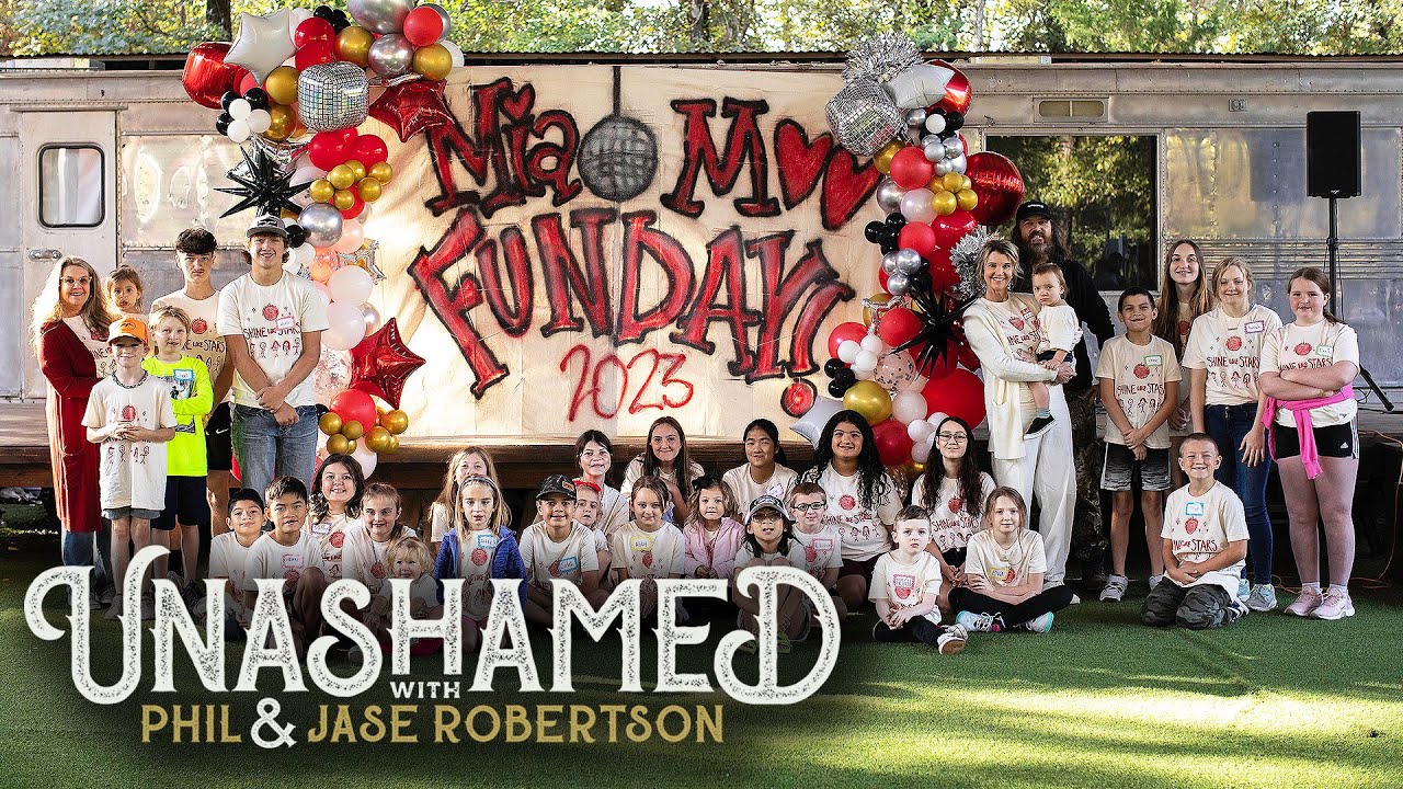 Ep 770 | Jase Is Moved by the 168 Brave Mia Moo Families & Phil Welcomes Home Wounded Soldiers