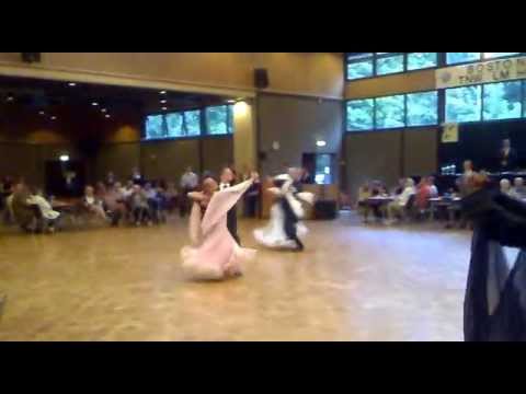 Fabian und Julia - Landesmeisterschaft HGR A - Slowfox