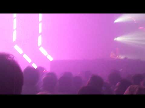Tiesto @ Energy 2011 22/22 Steve Forte Rio Feat  Mr Hudson   Forever Young