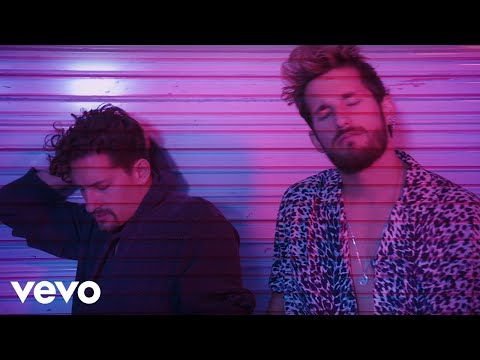 Video Mal de La Cabeza (Letra) de Mau y Ricky becky-g