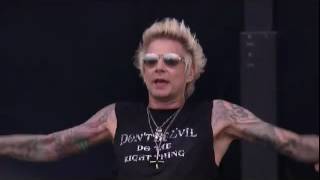 Sixx:AM - Interview &amp; Lies Of The Beautiful People (Live At The Download Festival 2016)