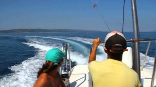 preview picture of video 'Baska Voda, Chorwacja 2013 - Parasailing'