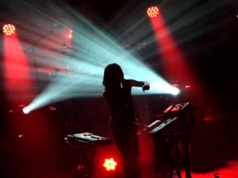 Lights - Where The Fence Is Low (Live @ Sound Academy, Toronto, Canada. 11/25/2011)