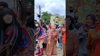 Download lagu Hj aas rolani joget bareng nok jeni #short #kedokcantik #aasrolani mp3 Download lagu Hj aas rolani joget bareng nok jeni #short #kedokcantik #aasrolani mp3