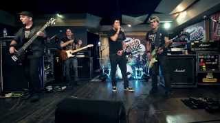 Invasão da Cidade - Capital Inicial - Fogo