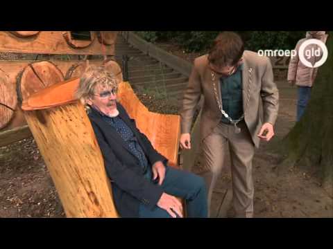 Rockband Normaal heeft eigen troon in Lochem