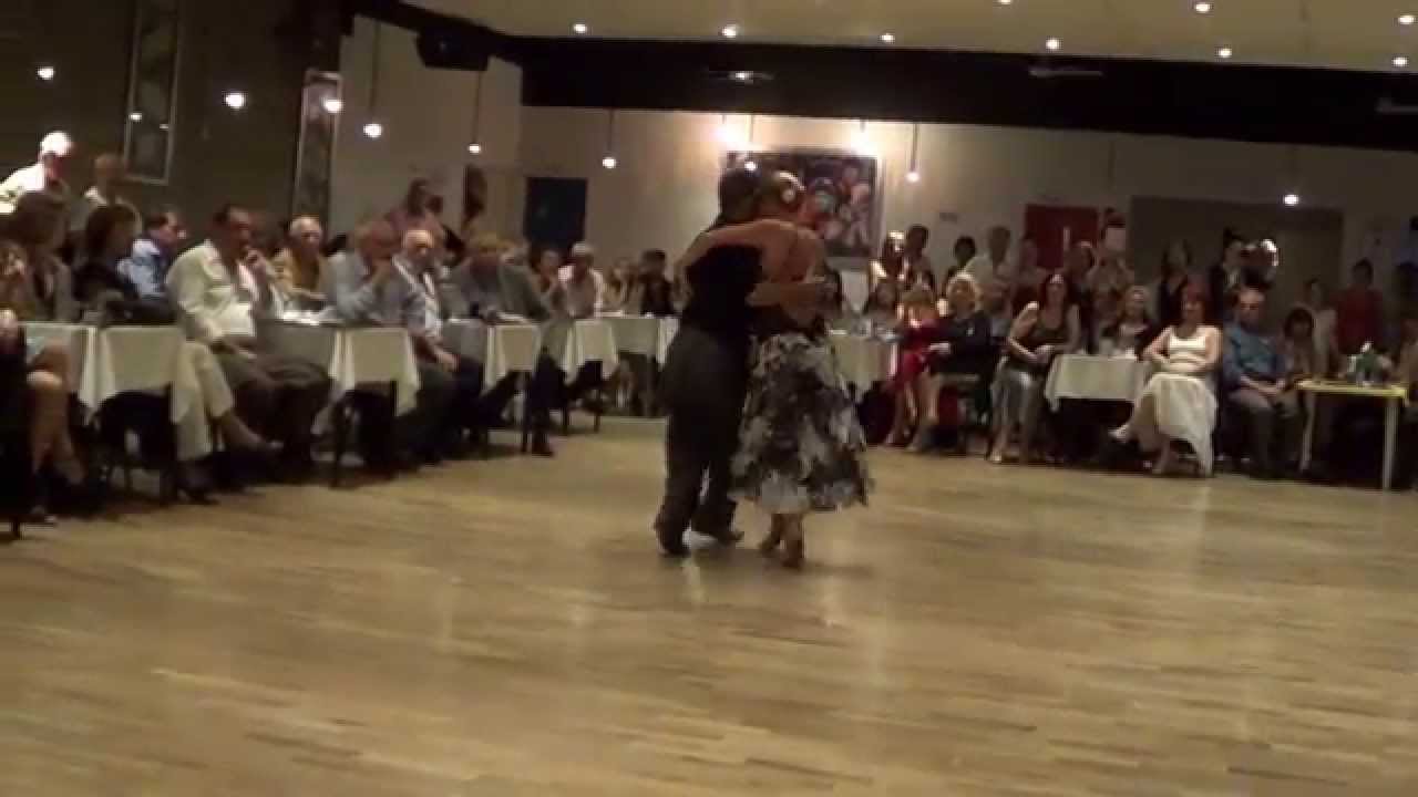 Alejandra Mantiñan y Martin Ojeda Milonga "La Cicatriz" J. D' Arienzo - A Echague (11-01-15)