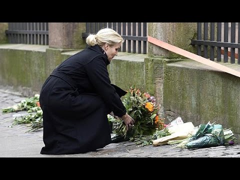 Kopenhagen: Regierungschefin legt vor Synagoge Blumen nieder